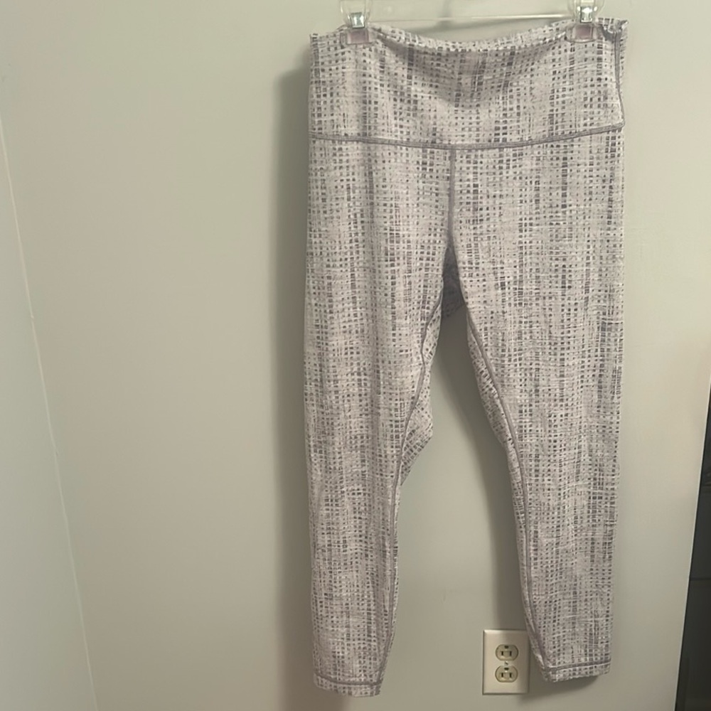Lululemon women’s printed leggings